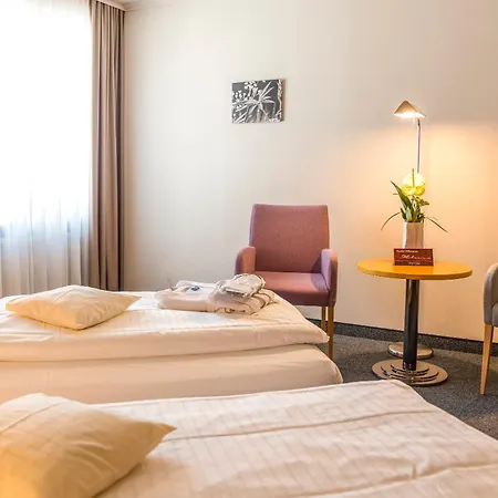 Golfhotel Fahrenbach Otel 3*