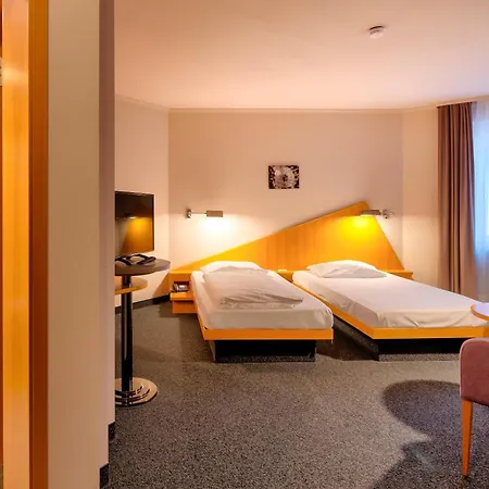 Golfhotel Fahrenbach Otel Tröstau