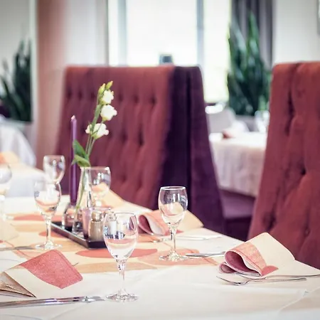 Golfhotel Fahrenbach 호텔